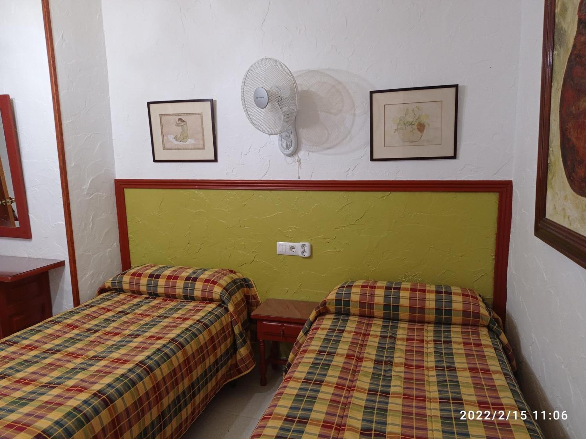 Hostal Manolo El Puerto de Santa María Habitación foto