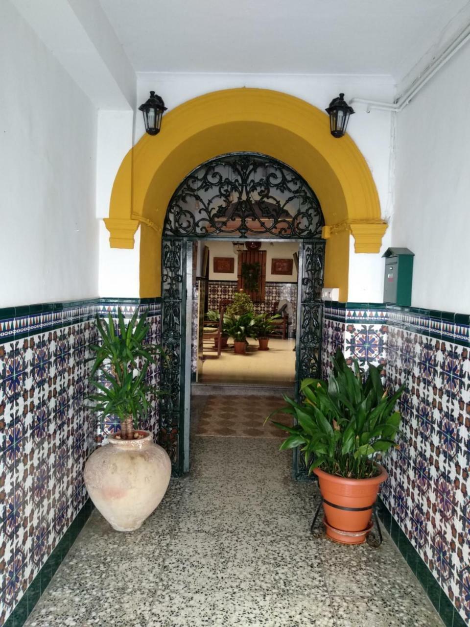 Hostal Manolo El Puerto de Santa María Exterior foto